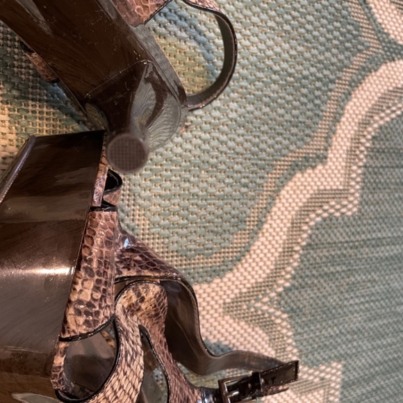 Carlos Santana Snake Print Platform Heels Sz 7 - Picture 10 of 11